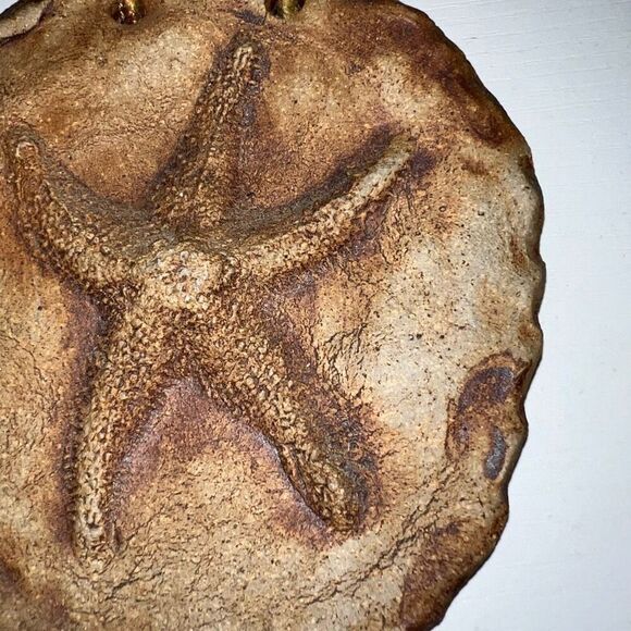 Vintage Signed Sand Dollar Wall Plaque Cast Stone Cement Signed JS Hand Made - Picture 5 of 8